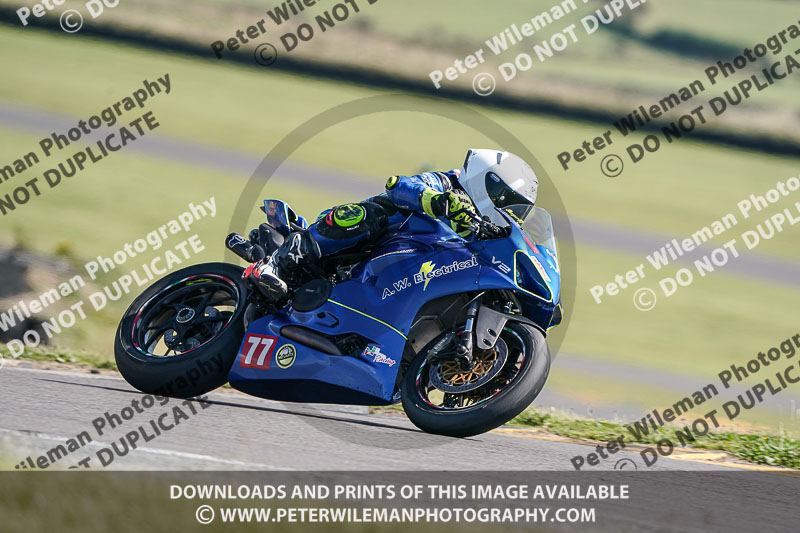 anglesey no limits trackday;anglesey photographs;anglesey trackday photographs;enduro digital images;event digital images;eventdigitalimages;no limits trackdays;peter wileman photography;racing digital images;trac mon;trackday digital images;trackday photos;ty croes